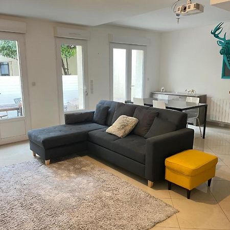 Ecu : Superbe Appartement Avec Exterieur Reims Exterior photo